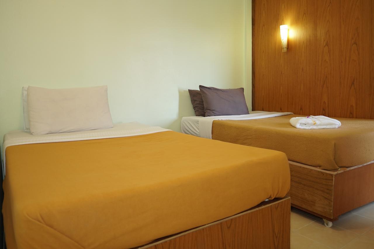 The River Guest House Чантабури Екстериор снимка