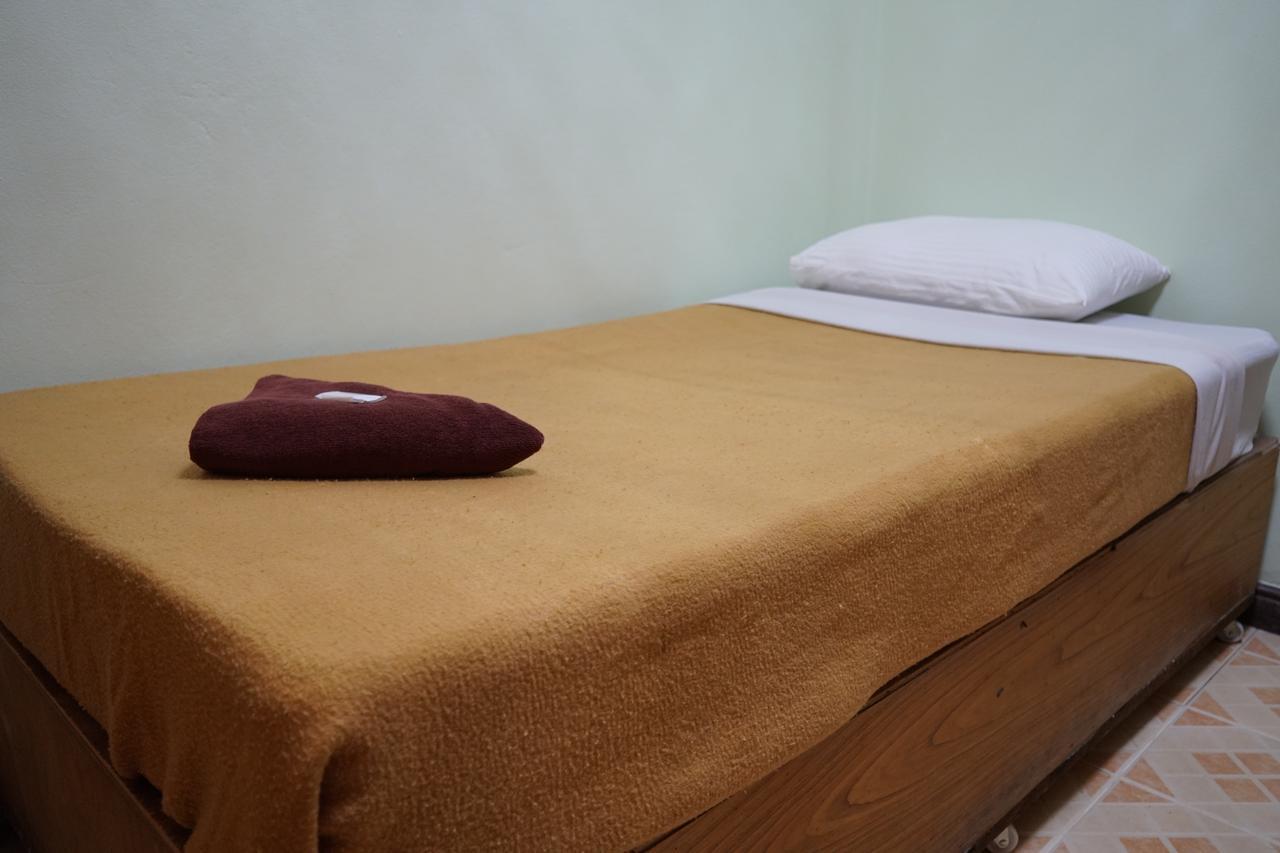 The River Guest House Чантабури Екстериор снимка