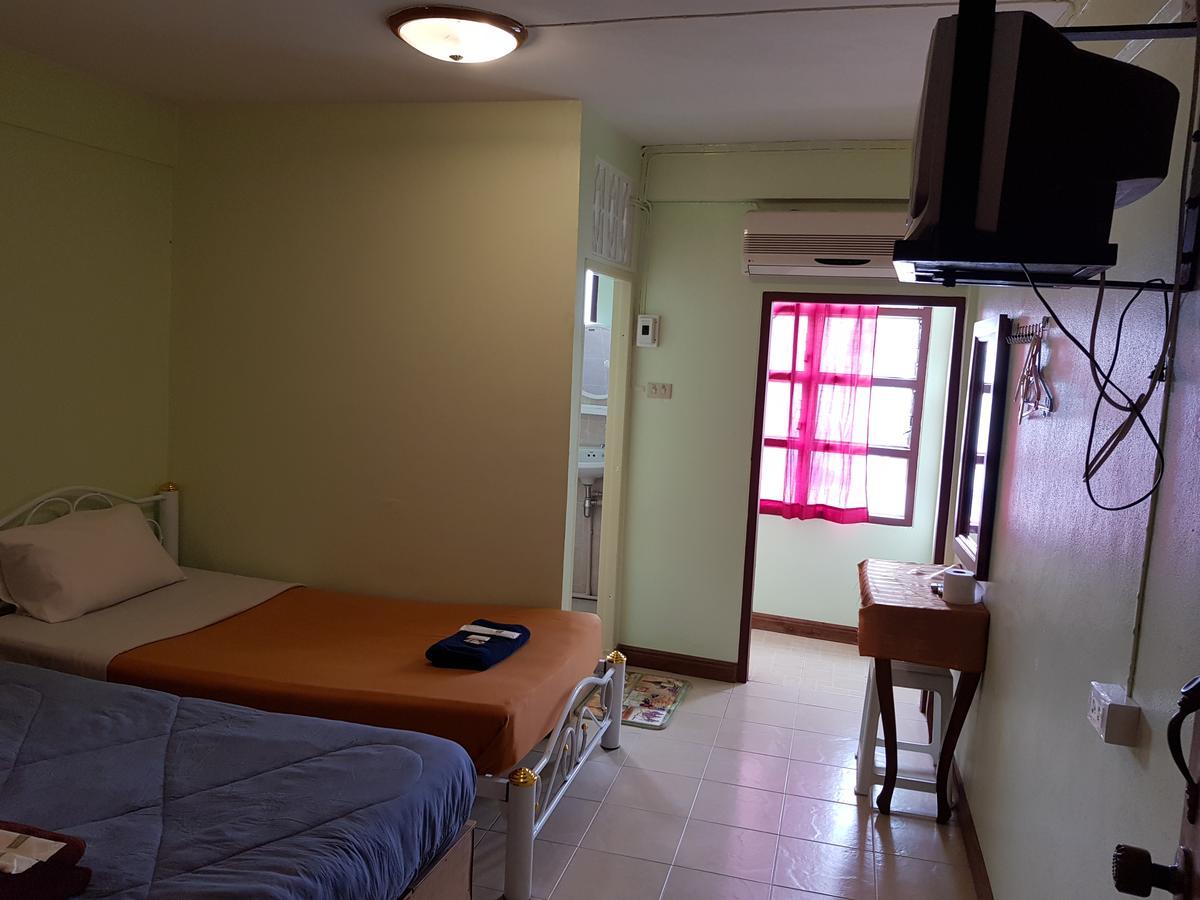 The River Guest House Чантабури Екстериор снимка