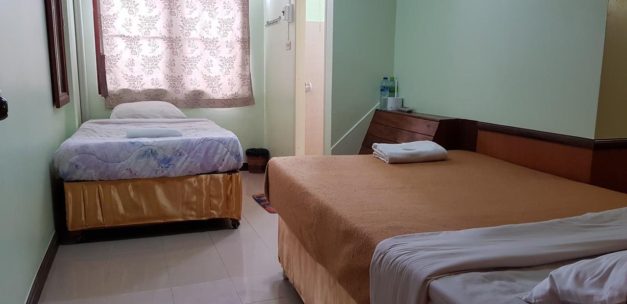 The River Guest House Чантабури Екстериор снимка